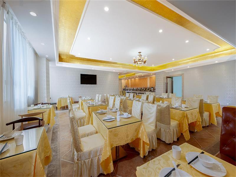 Vienna Hotel Huiyang Sanhe Square Huizhou  Bagian luar foto